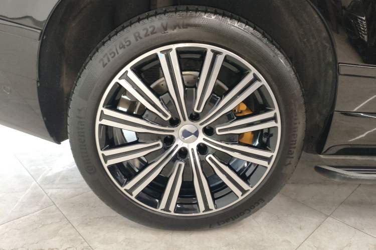 Used Denza N9 2025 Flagship Model Right Rear Wheel Hub