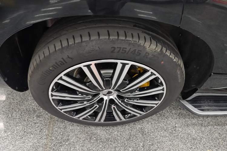 Used Denza N9 2025 Prestige Version Right Rear Wheel Hub
