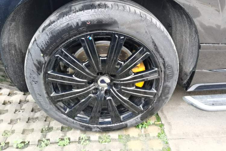 Used Denza N9 2025 Flagship Model Right Rear Wheel Hub