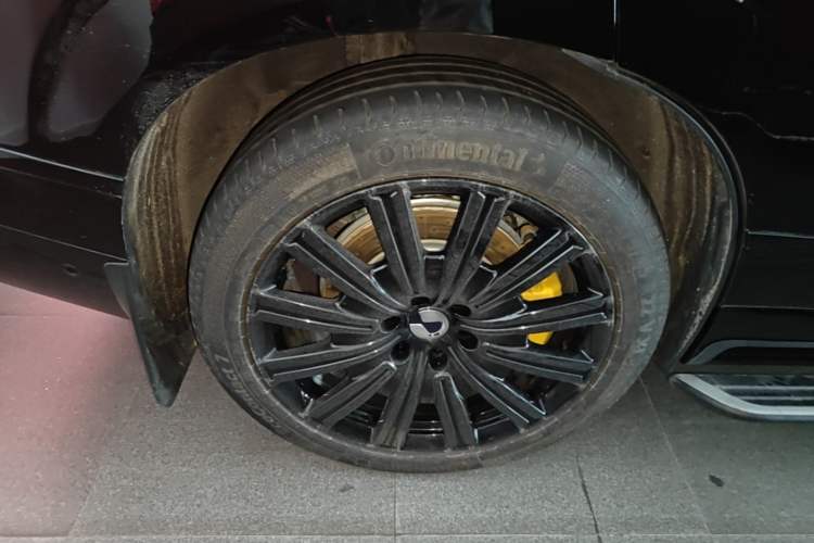 Used Denza N9 2025 Flagship Model Right Rear Wheel Hub