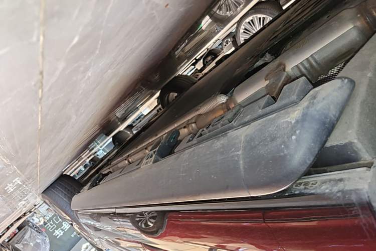 Used Denza N9 2025 Flagship Model Right Side Sill