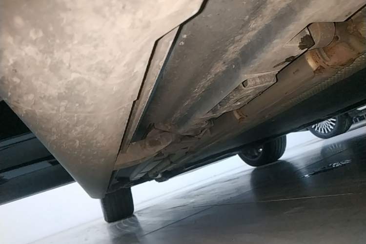 Used Denza N9 2025 Flagship Model Right Side Sill