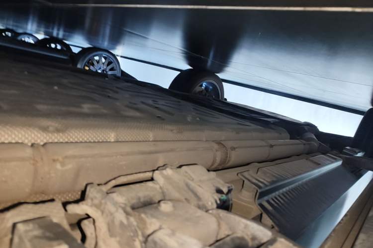 Used Denza N9 2025 Flagship Model Right Side Sill