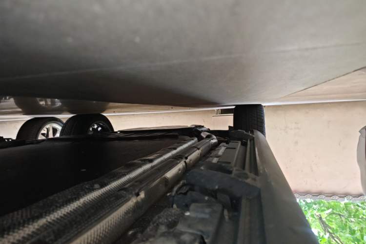 Used Denza N9 2025 Flagship Model Right Side Sill