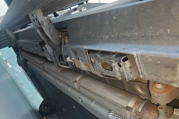 Used Denza N9 2025 Flagship Model Right Side Sill