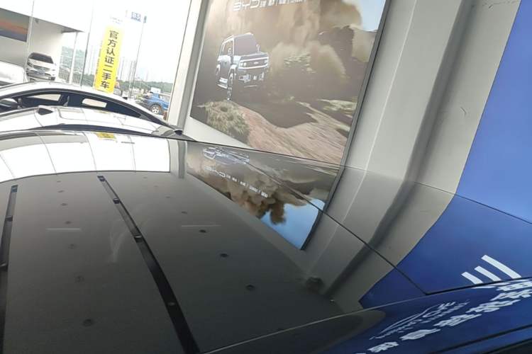 Used Denza N9 2025 Flagship Model Roof