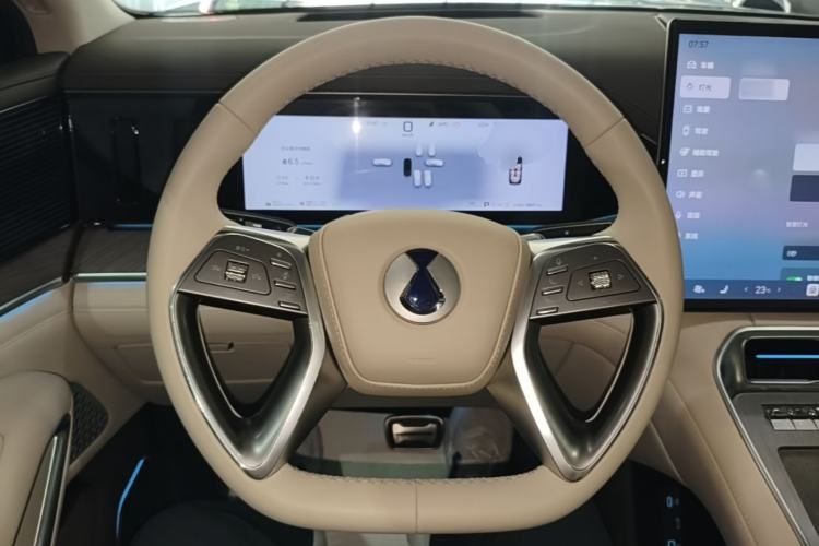 Used Denza N9 2025 Flagship Model Steering Wheel