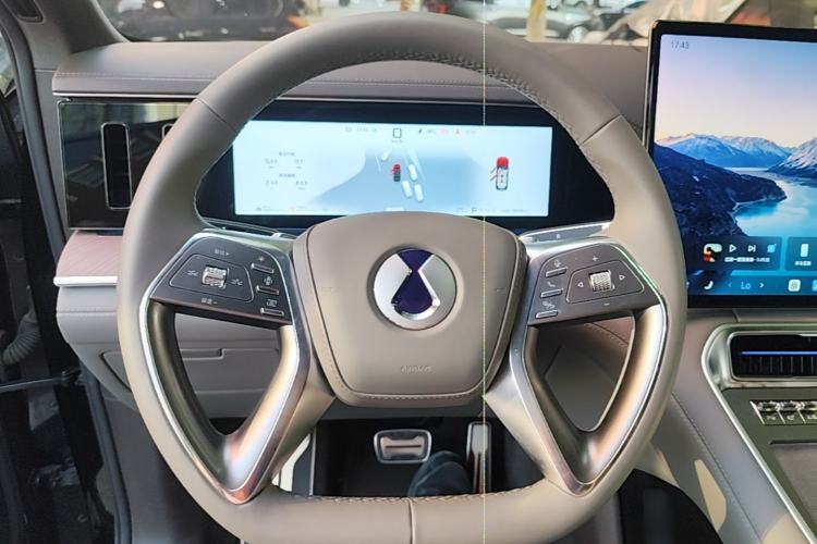 Used Denza N9 2025 Flagship Model Steering Wheel