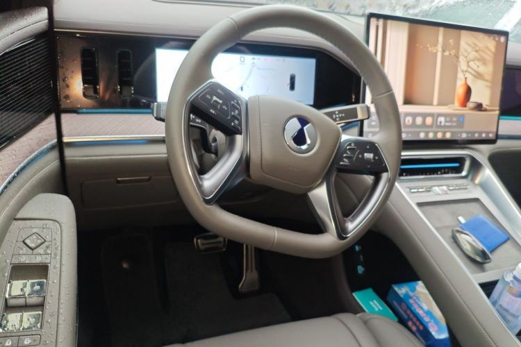 Used Denza N9 2025 Flagship Model Steering Wheel