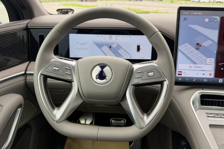 Used Denza N9 2025 Prestige Version Steering Wheel