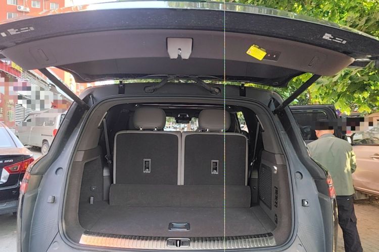 Used Denza N9 2025 Flagship Model Trunk