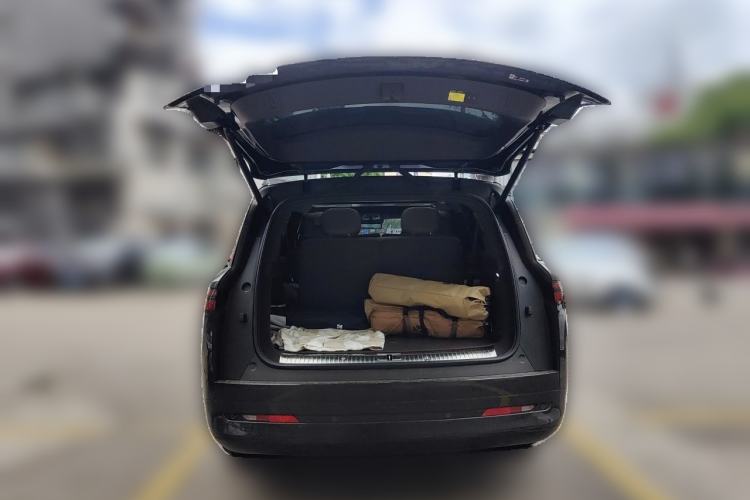 Used Denza N9 2025 Flagship Model Trunk
