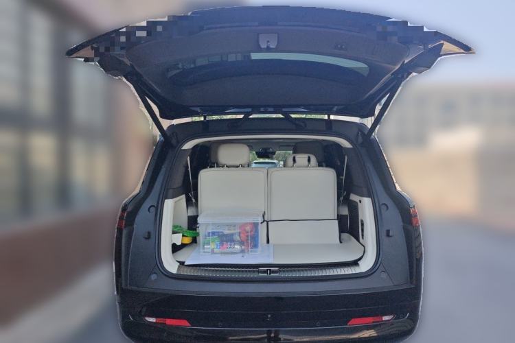 Used Denza N9 2025 Flagship Model Trunk
