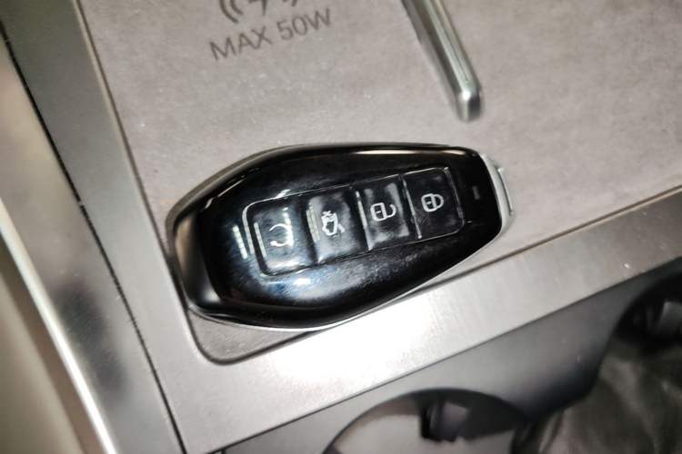 Used Denza N9 2025 Prestige Version Vehicle Key