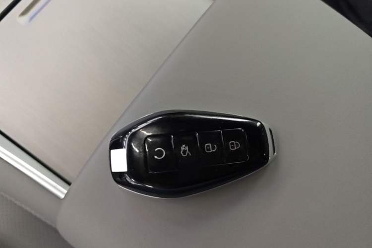 Used Denza N9 2025 Prestige Version Vehicle Key
