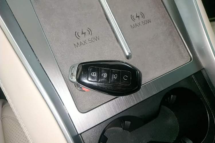 Used Denza N9 2025 Flagship Model Vehicle Key