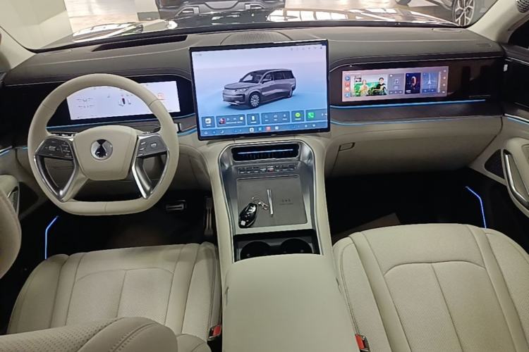 Used Denza N9 2025 Flagship Model Center Console