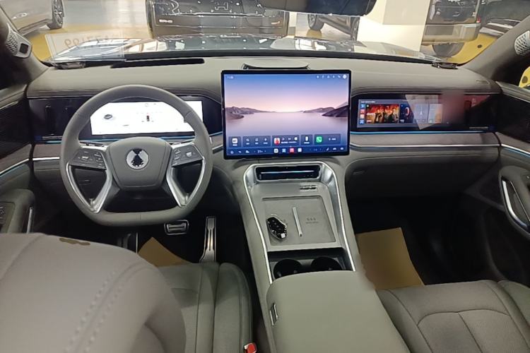 Used Denza N9 2025 Prestige Version Center Console