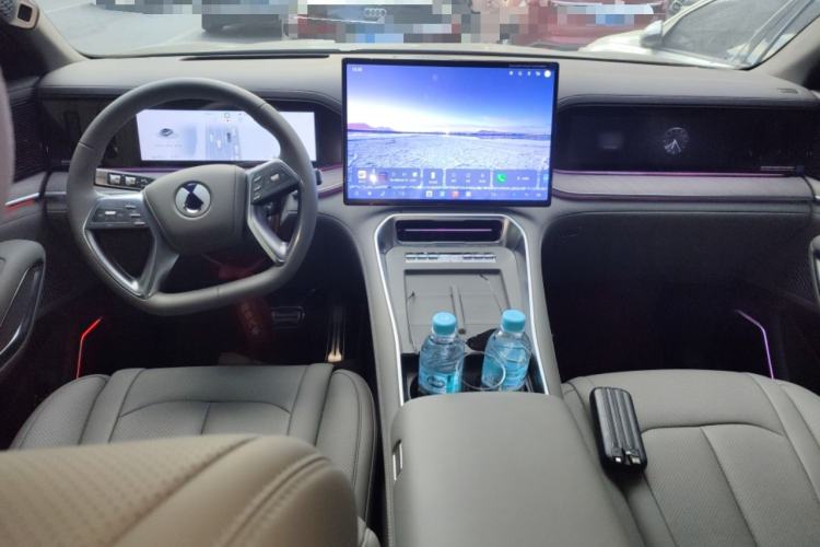 Used Denza N9 2025 Flagship Model Center Console