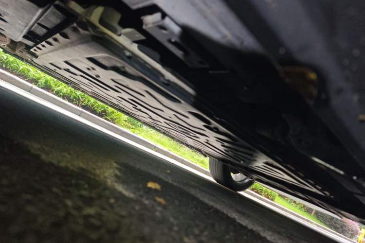 Used Denza N9 2025 Prestige Version Chassis Front Left