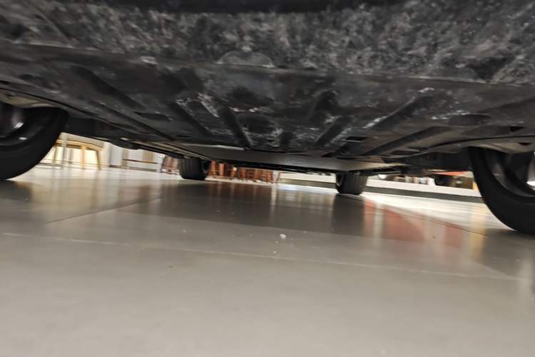 Used Denza N9 2025 Flagship Model Chassis Front