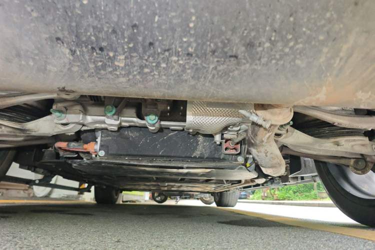 Used Denza N9 2025 Prestige Version Chassis Rear