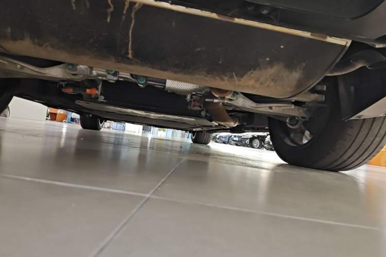 Used Denza N9 2025 Flagship Model Chassis Rear