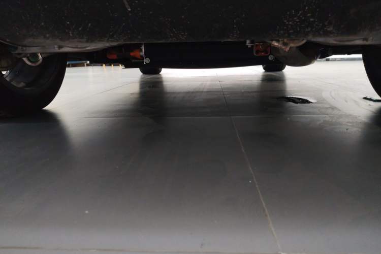 Used Denza N9 2025 Flagship Model Chassis Rear