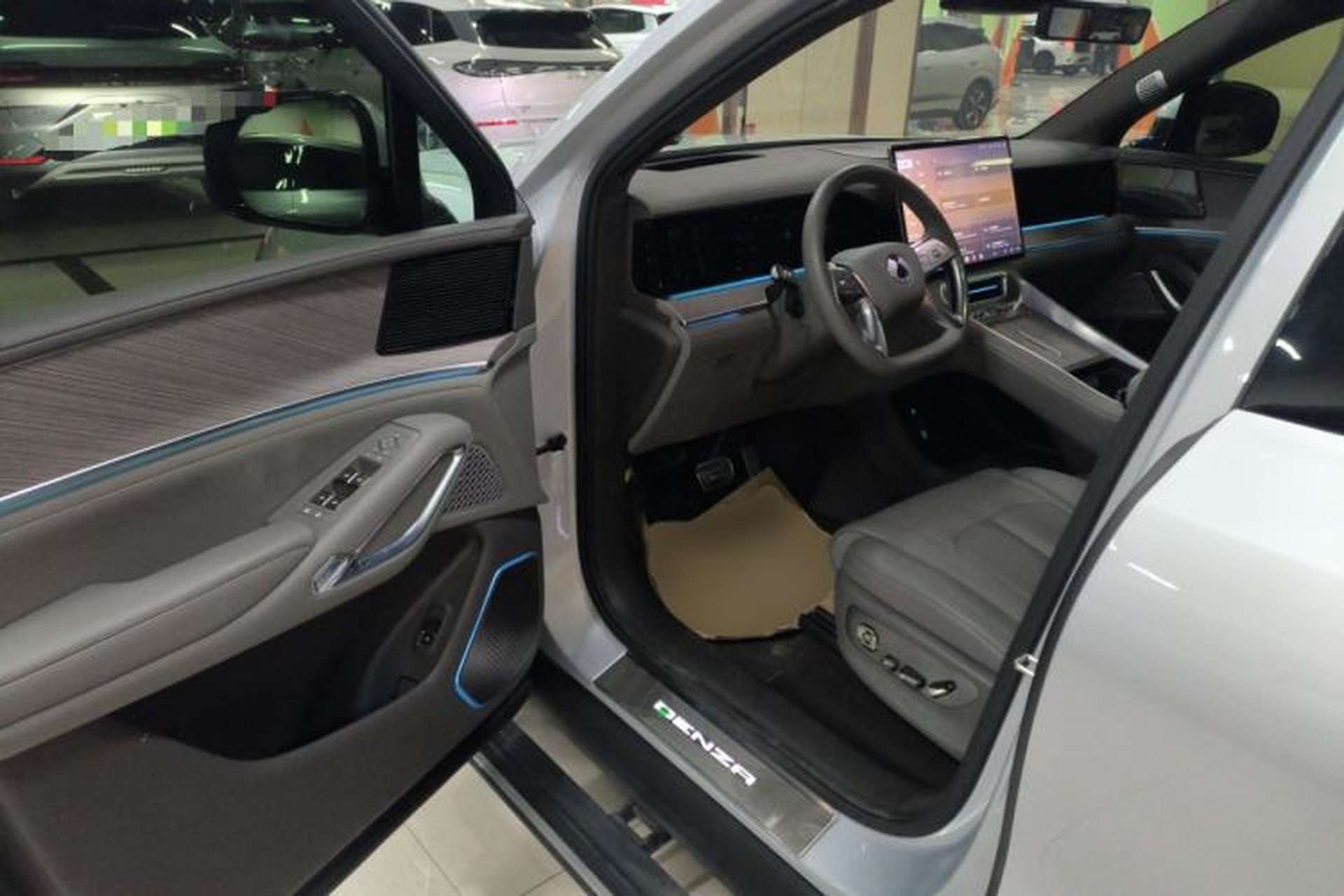 Used Denza N9 2025 Flagship Model Driver Seat