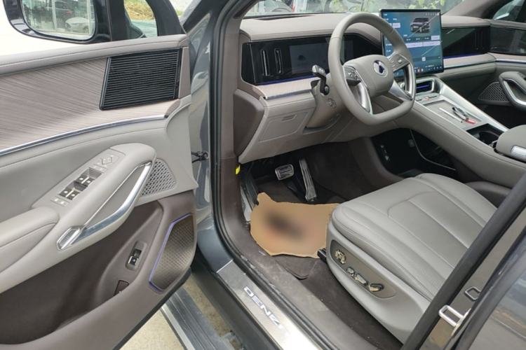 Used Denza N9 2025 Flagship Model Driver Seat