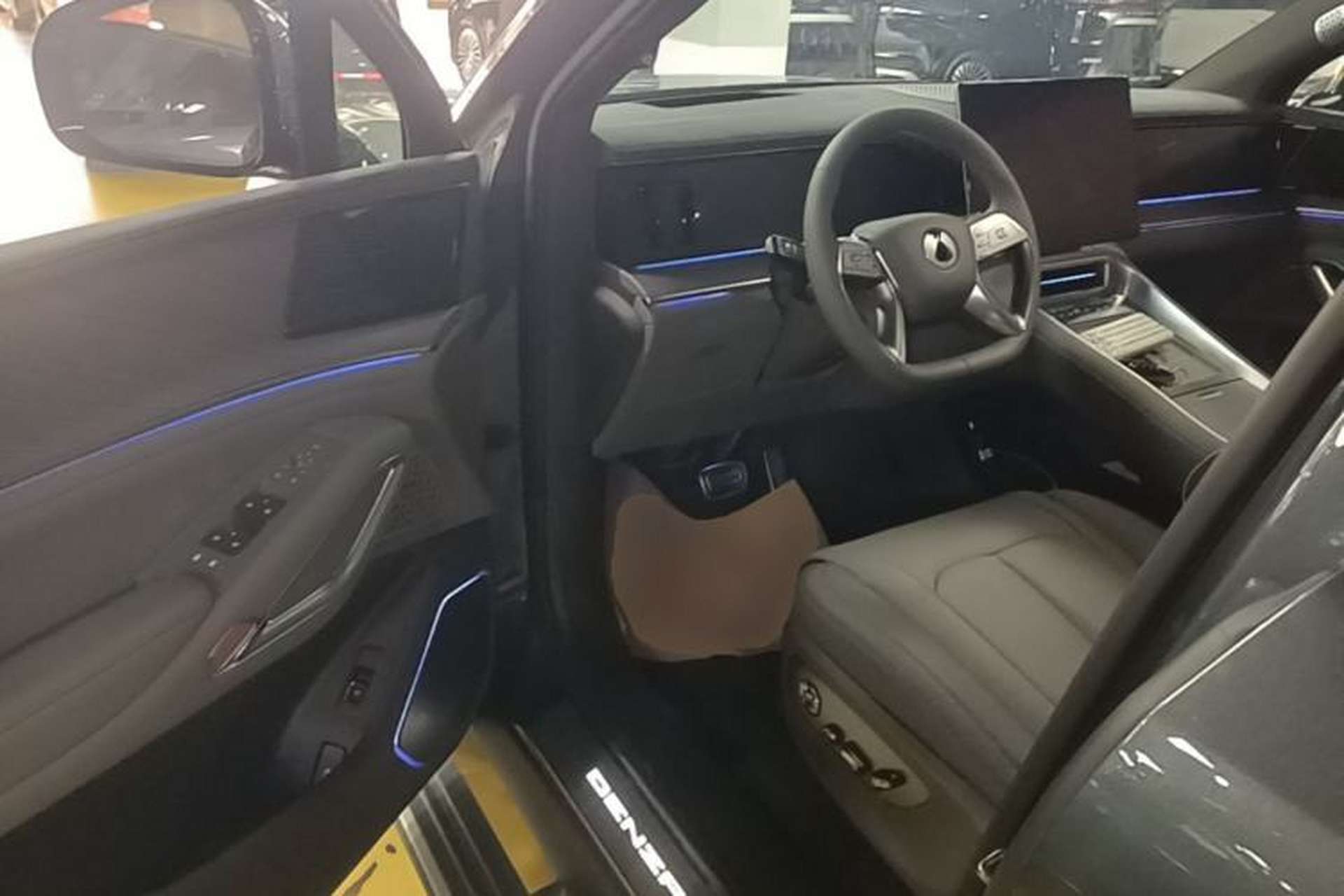 Used Denza N9 2025 Flagship Model Driver Seat