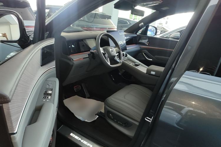 Used Denza N9 2025 Flagship Model Driver Seat