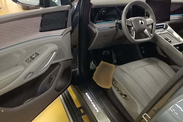 Used Denza N9 2025 Prestige Version Driver Seat