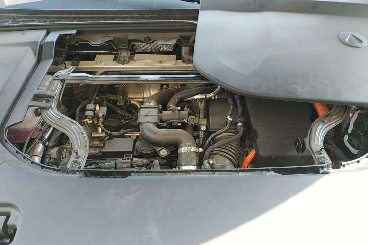 Used Denza N9 2025 Flagship Model Engine Bay