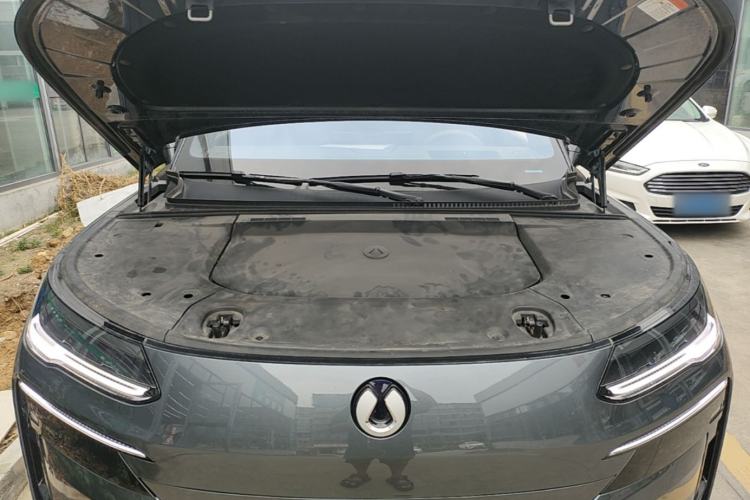 Used Denza N9 2025 Flagship Model Engine Bay