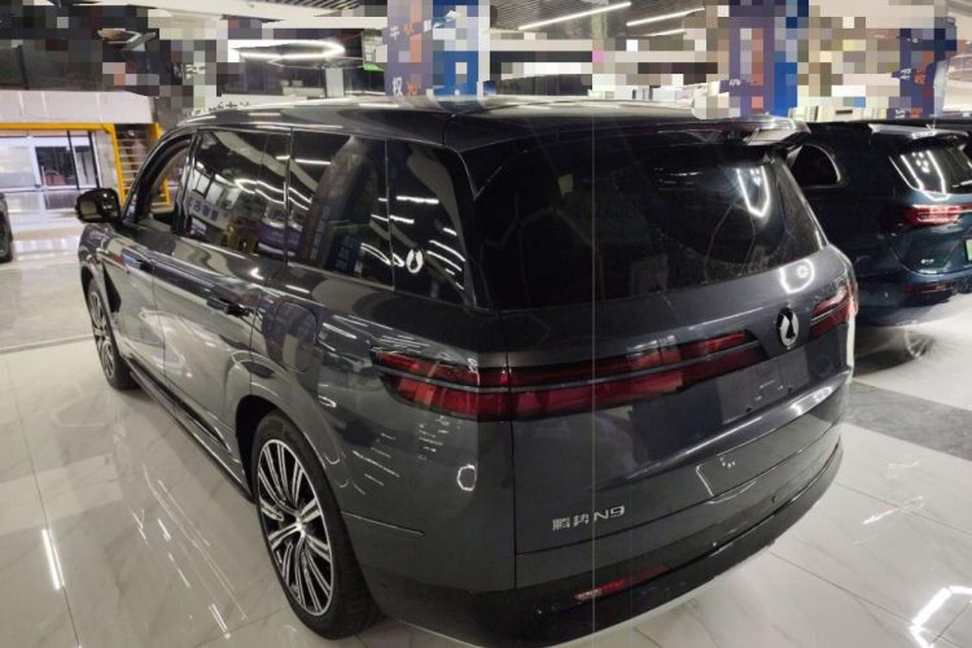 Used Denza N9 2025 Prestige Version Exterior 2