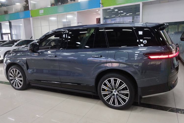 Used Denza N9 2025 Flagship Model Exterior 3