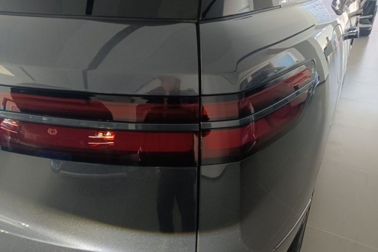 Used Denza N9 2025 Prestige Version Exterior 3