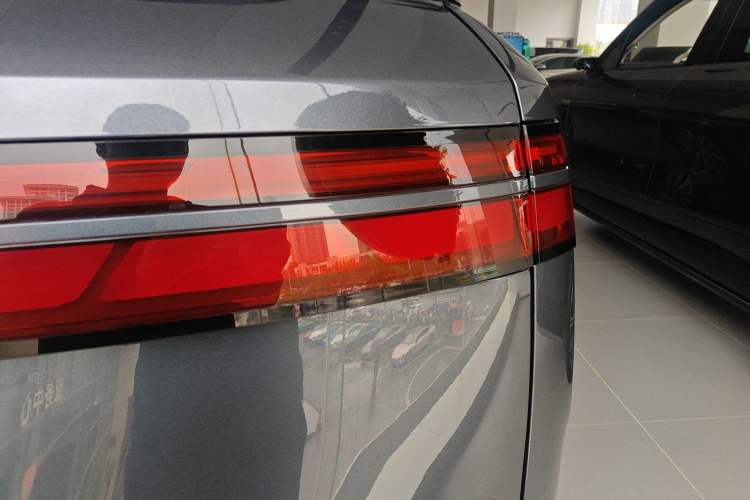 Used Denza N9 2025 Prestige Version Exterior 3
