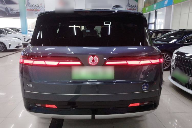 Used Denza N9 2025 Flagship Model Exterior 4