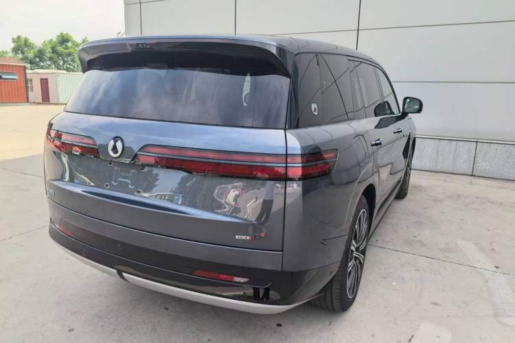 Used Denza N9 2025 Prestige Version Exterior 5