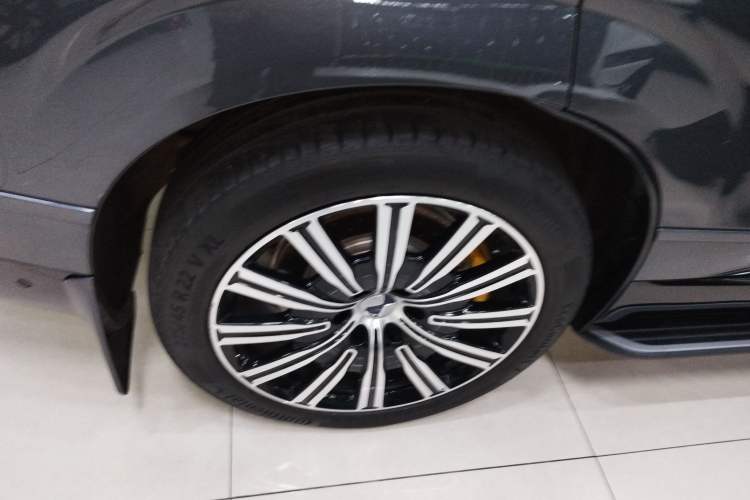 Used Denza N9 2025 Flagship Model Exterior 8