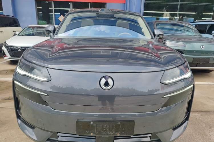 Used Denza N9 2025 Flagship Model Front