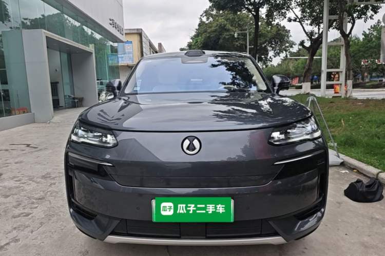 Used Denza N9 2025 Prestige Version Front