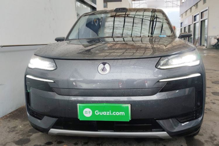 Used Denza N9 2025 Flagship Model Front