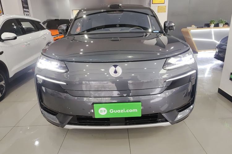 Used Denza N9 2025 Flagship Model Front