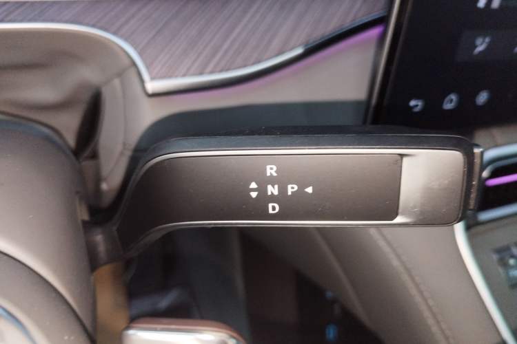 Used Denza N9 2025 Flagship Model Gear Lever
