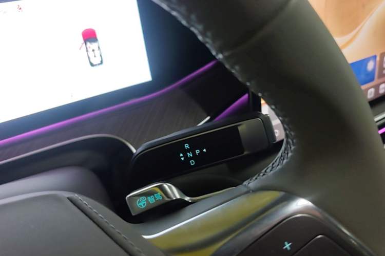 Used Denza N9 2025 Flagship Model Gear Lever