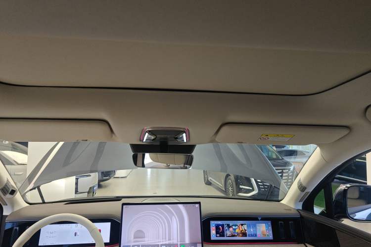 Used Denza N9 2025 Prestige Version Headliner