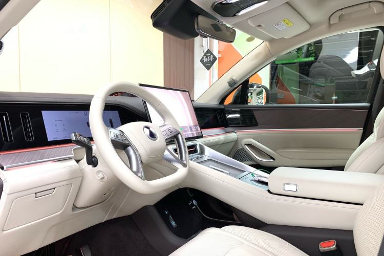 Used Denza N9 2025 Flagship Model Interior 1